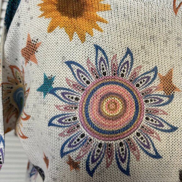 Pretty Colourful Lightweigh Sweater: Size S - Picture 4 of 12